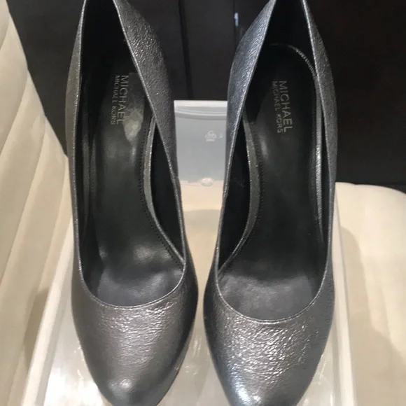 MICHAEL Michael Kors Shoes Michael Kors Antoinette Silver Pump